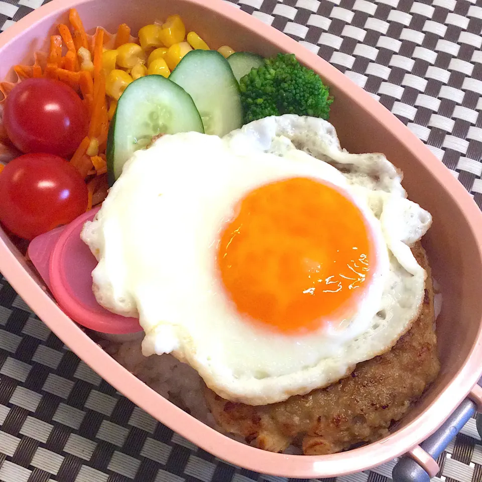 Snapdishの料理写真:次女のJK弁当〜　ロコモコ？|yukoさん