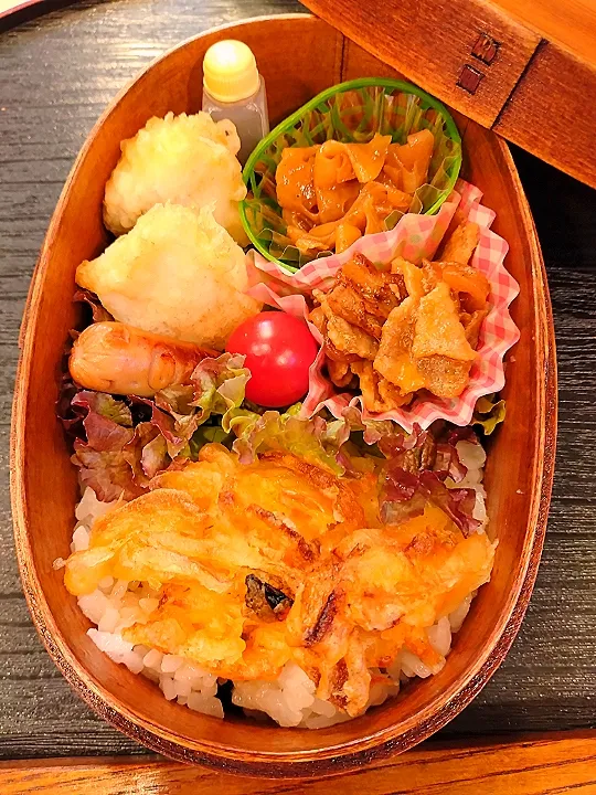 Snapdishの料理写真:かき揚げ丼弁当|ぱいなっぷるさん