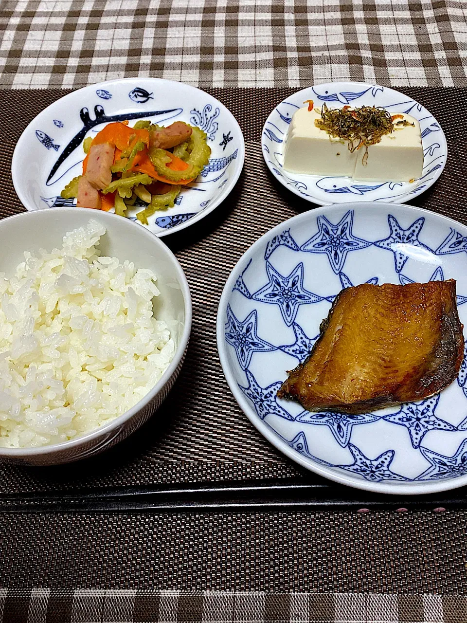 焼き魚でゆうごはん|aru_sakazakさん