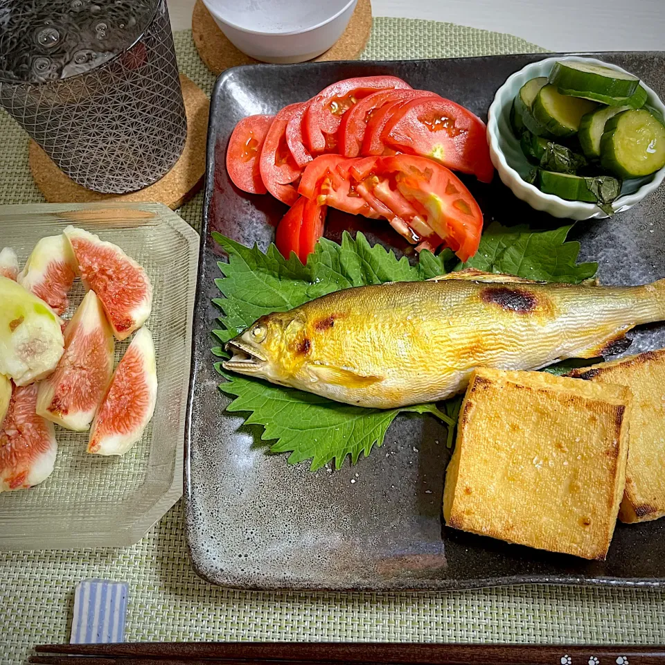 9/7晩ご飯：鮎の塩焼き|ななみんさん