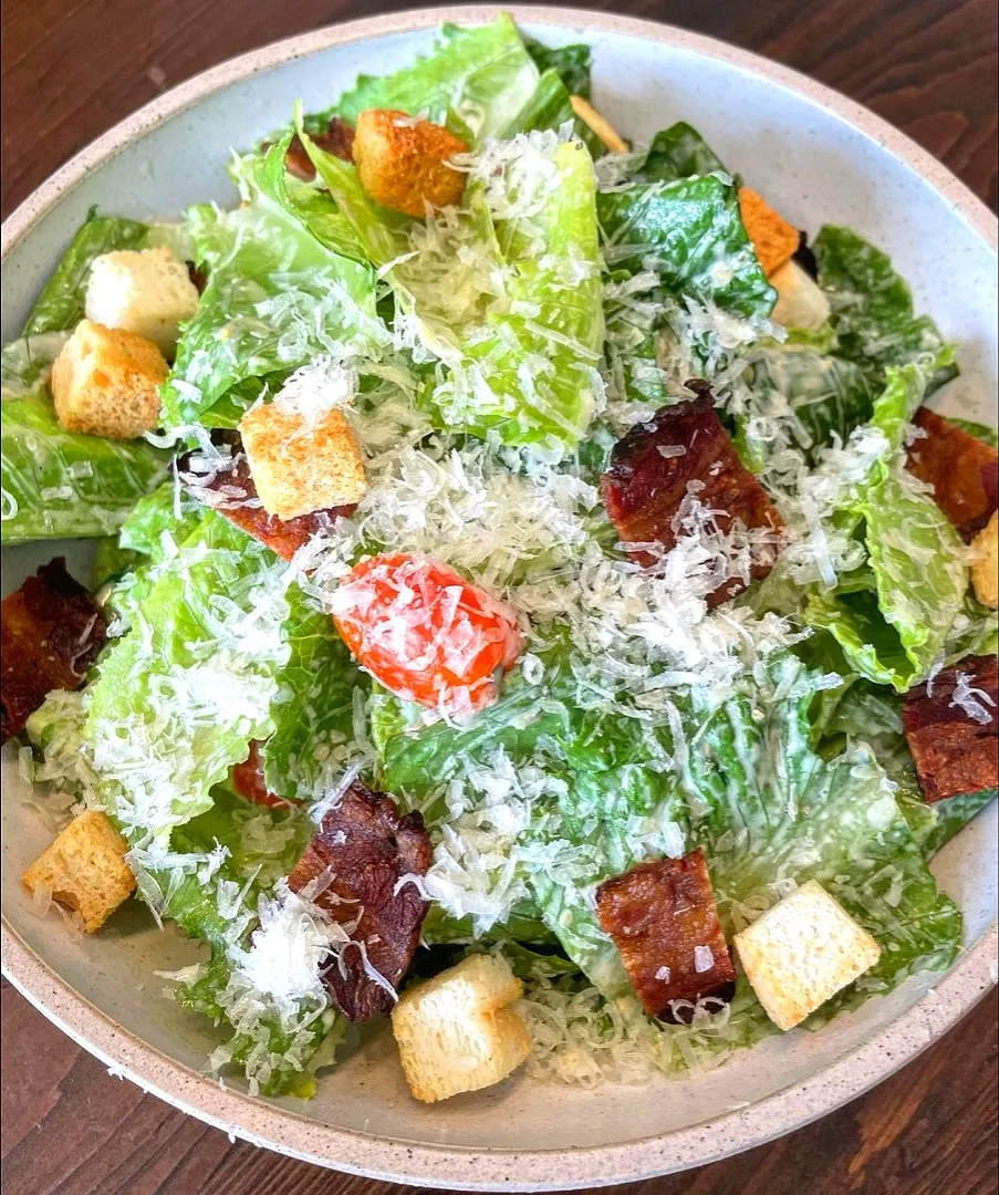 Fresh & Tasty Caesar Salad 🥗🫰🏻😍|An'leeさん