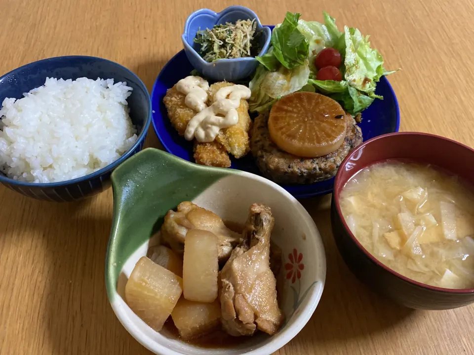 ひじきハンバーグ&手羽元の甘酢煮|ここなりさん