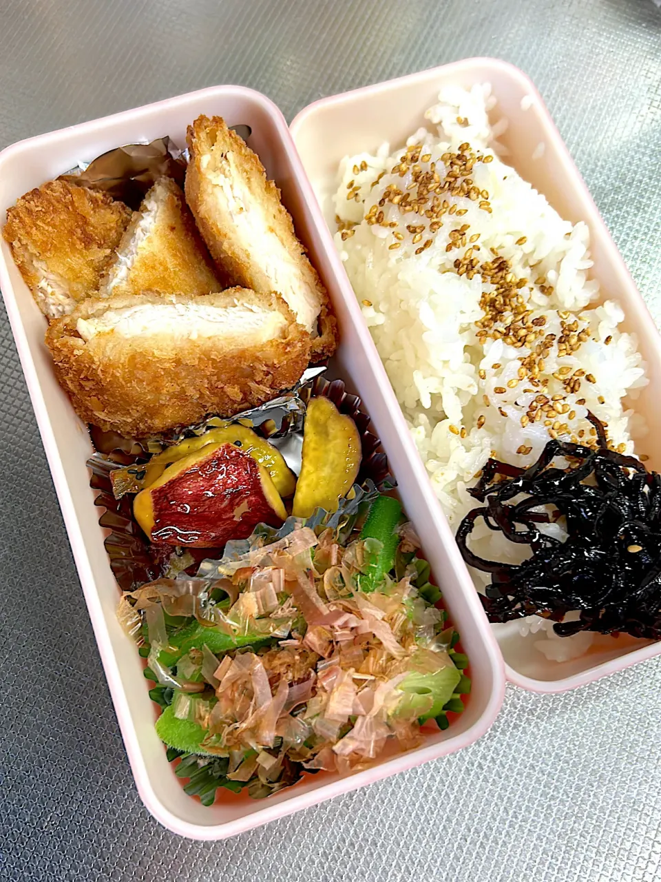 Snapdishの料理写真:チキンみそカツ弁当|ぱんださん