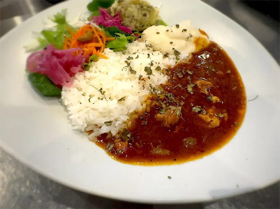 チキンカシミールカレー|榎木津 礼二郎さん