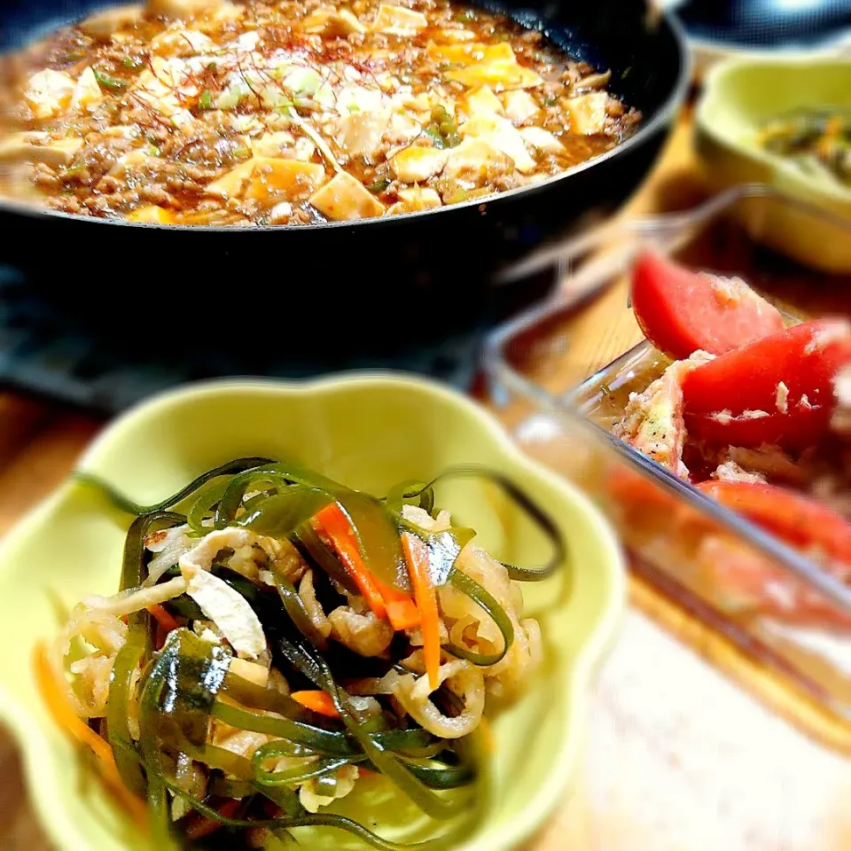 麻婆豆腐フライパンド～ンな
食卓🤭|とまと🍅さん