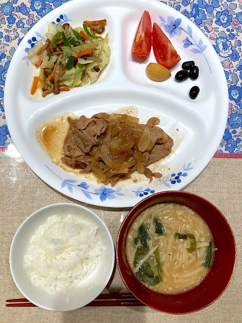 豚の生姜焼きと野菜炒め|おしゃべり献立さん