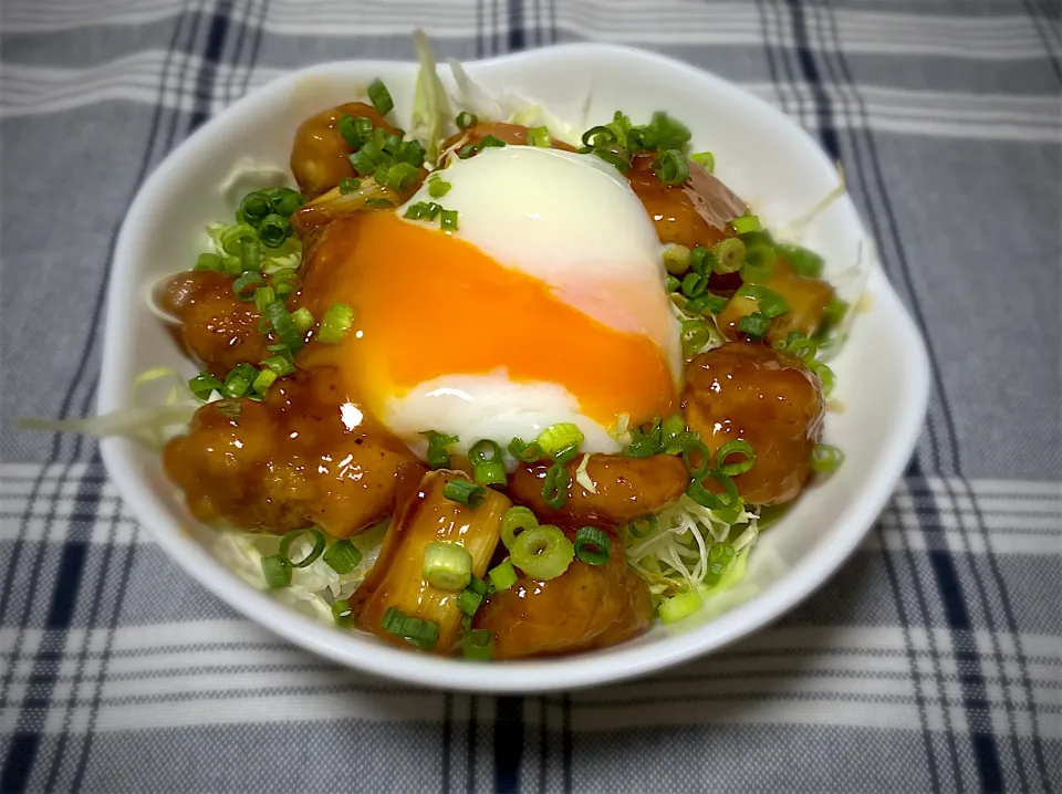 鶏の甘辛丼・温泉卵のせ|eiyadeさん