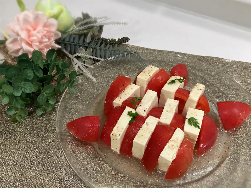 トマトと木綿豆腐のカプレーゼ|まっさんさん