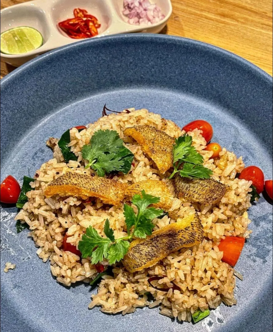 Fried Rice w/ Gourami Fish aka 'Khao Pad Pla Salid' (ข้าวผัดปลาสลิด) 🍚🐟🫰🏻🤤🫰🏻|An'leeさん