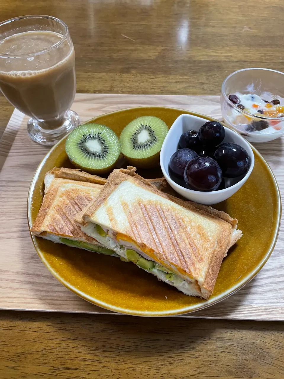 朝ごはん🥞|るうるうさん