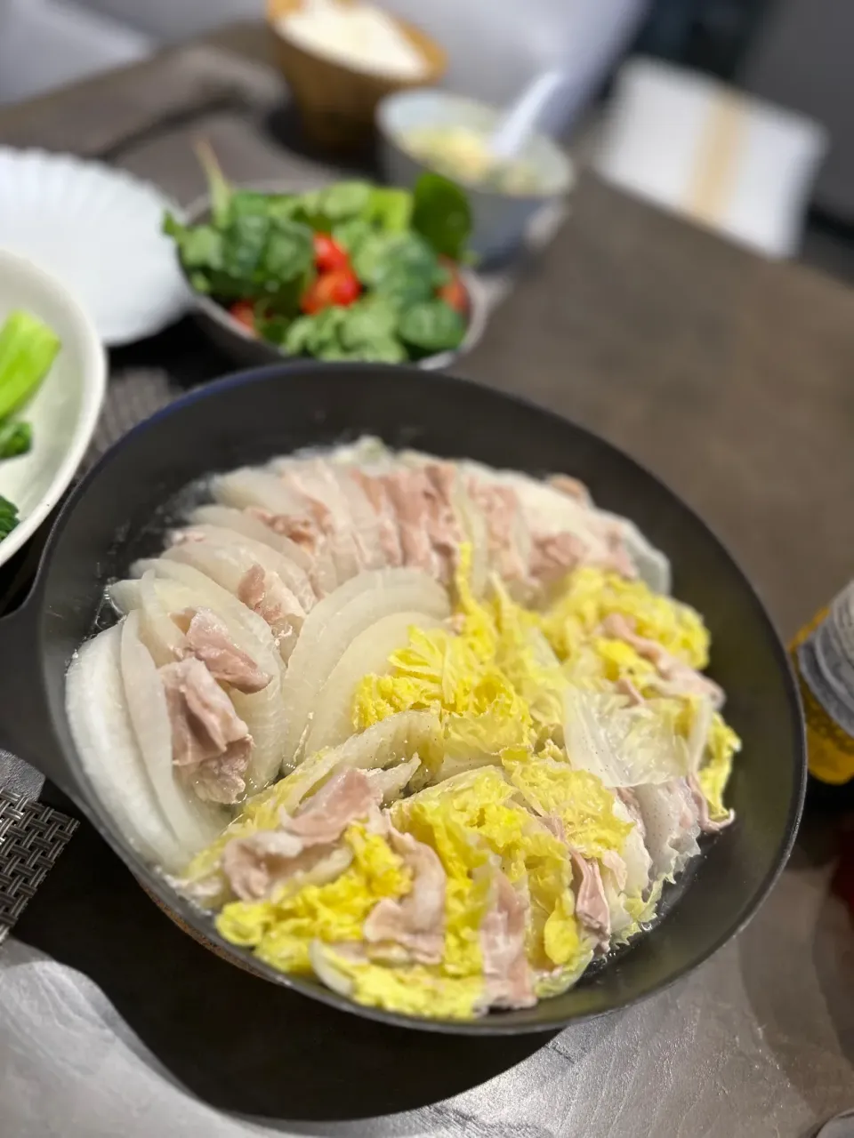 Snapdishの料理写真:大根と白菜の豚バラ重ね煮|ぴっとさん