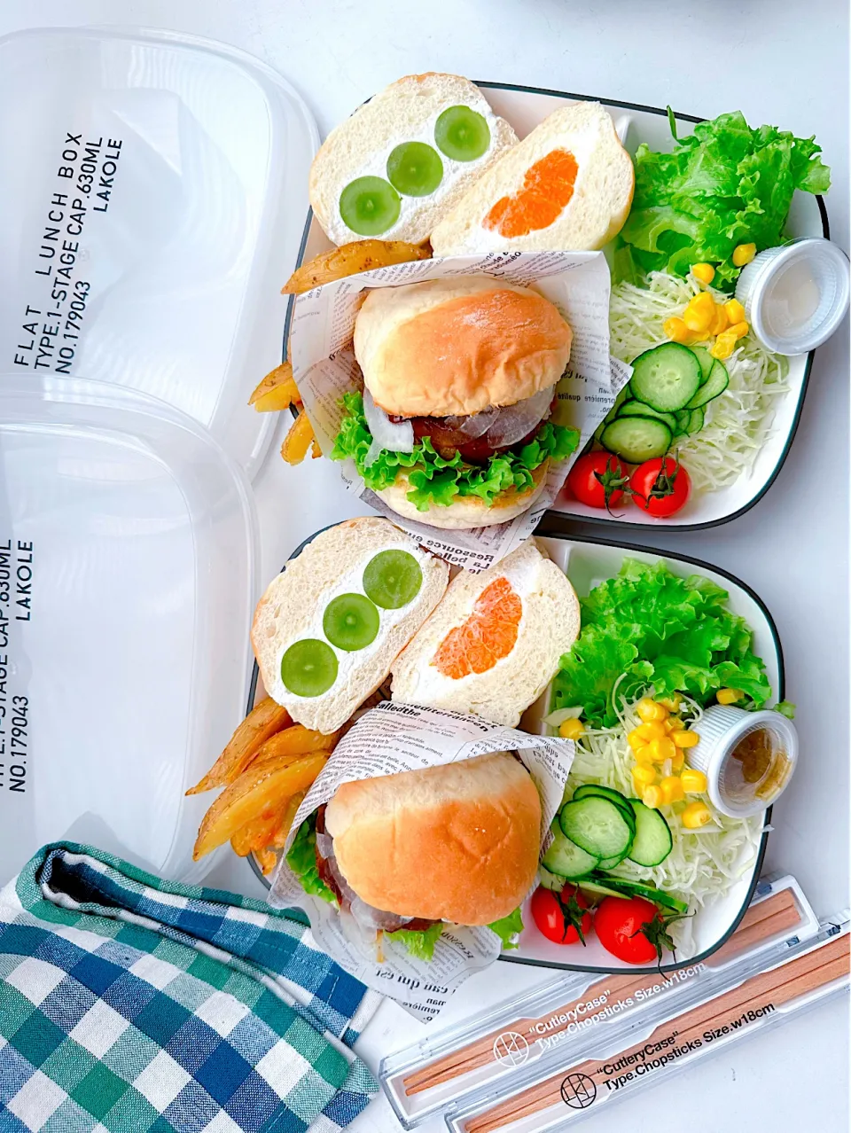 生姜焼きバーガーとフルーツサンド弁当|satomiさん