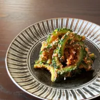 Snapdishの料理写真:cocoaさんの料理 ゴーヤの胡麻煮〜bitter gourd with soy sauce and sesame