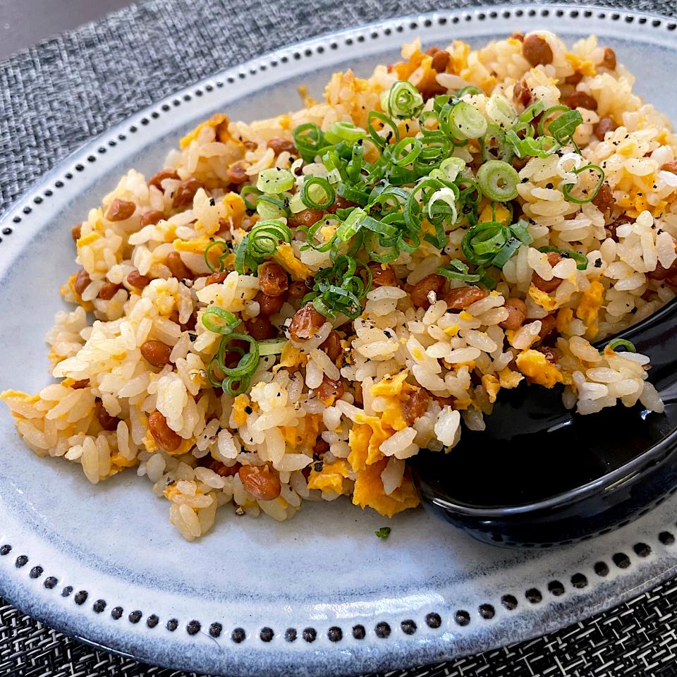 レンジで納豆粒みそ炒飯👲