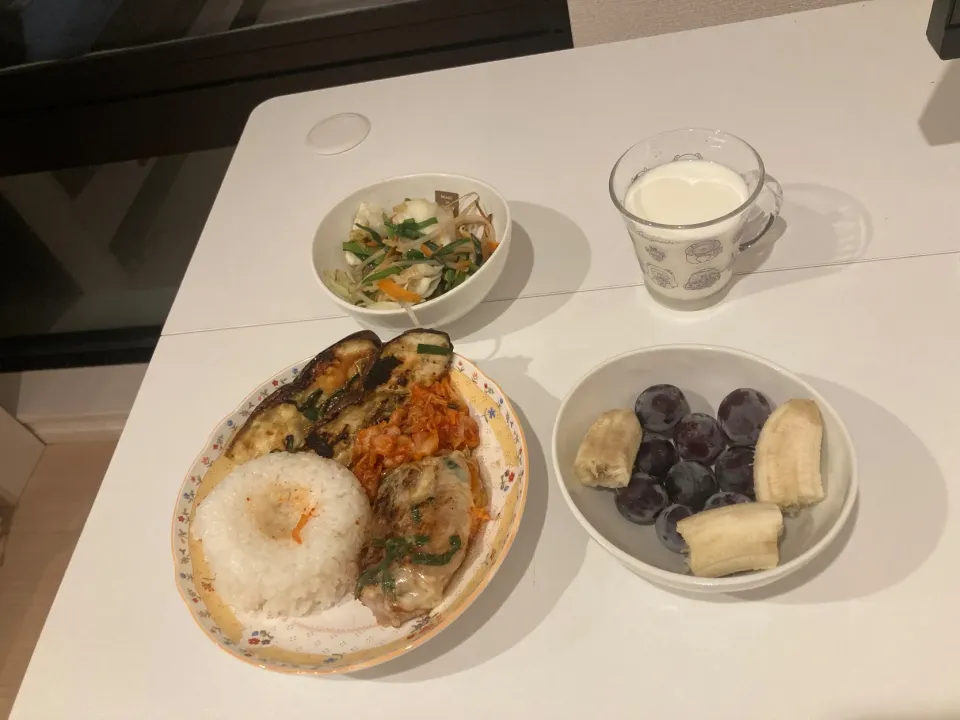 Snapdishの料理写真:なすと野菜炒め定食|ふるるんさん