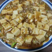 Snapdishの料理写真:皿から溢れる麻婆豆腐|シンさん