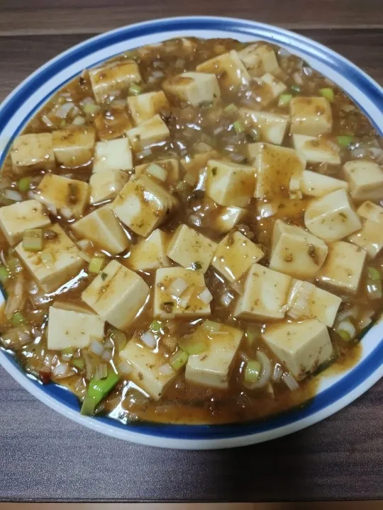 Snapdishの料理写真:皿から溢れる麻婆豆腐|シンさん