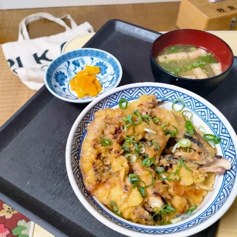 Snapdishの料理写真:ゲソ天丼。|ariyo4200さん