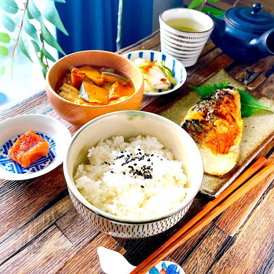 久しぶりに早起きして和食の朝ごはん🍚🐟☕️|S の食卓2さん