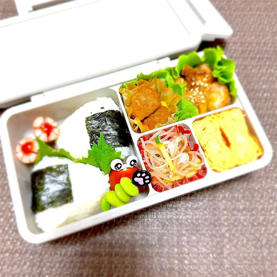 LJK弁当🍱〜ホタテバター醤油・玉子焼き(娘作)・春雨サラダ・ソーセージ・枝豆|華恋さん