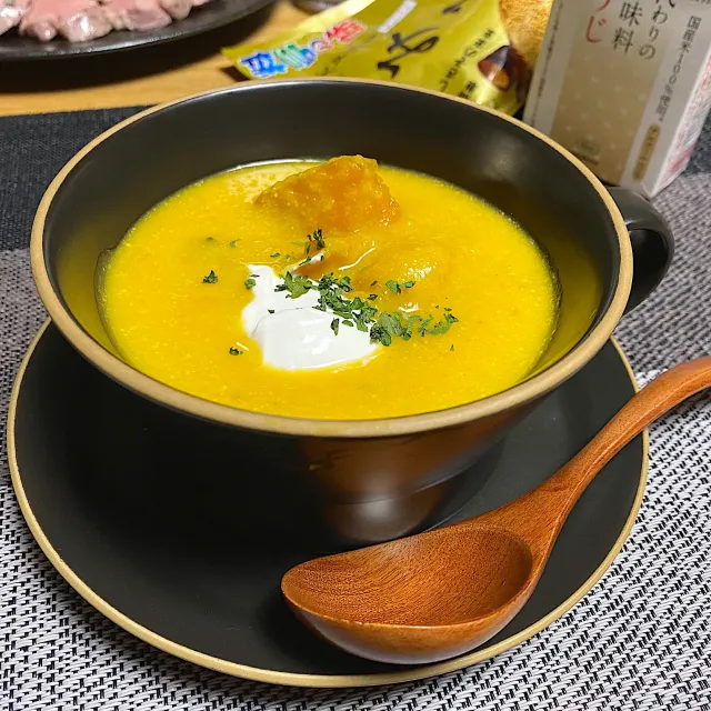 Snapdishの料理・レシピ写真:甘酒入りごろっとかぼちゃの味噌ポタージュスープ｜「#牛乳料理部」冷えてきました〜まずは牛乳で『あつあつグラタン』あっためレシピ♪