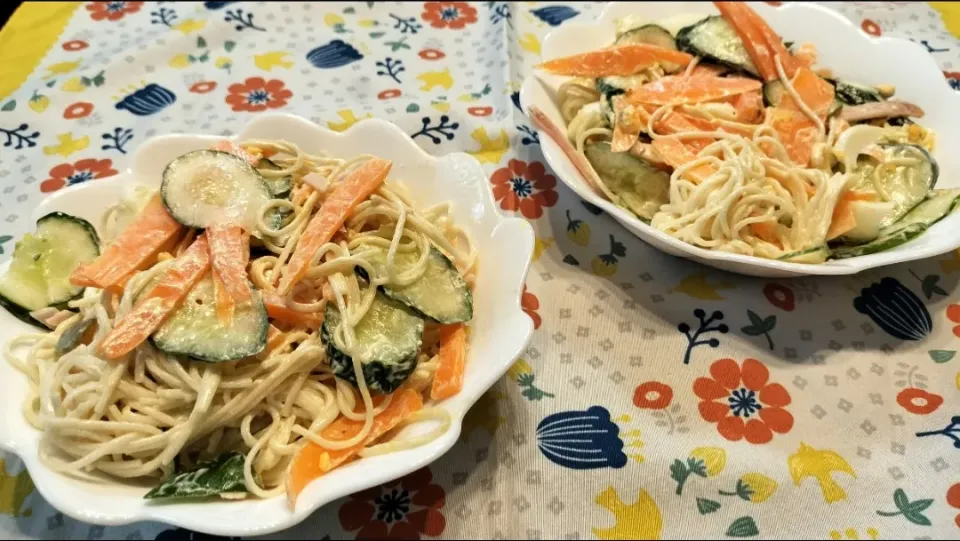 🥒🥕サラダ素麺？
素麺サラダ？|みよぱさん