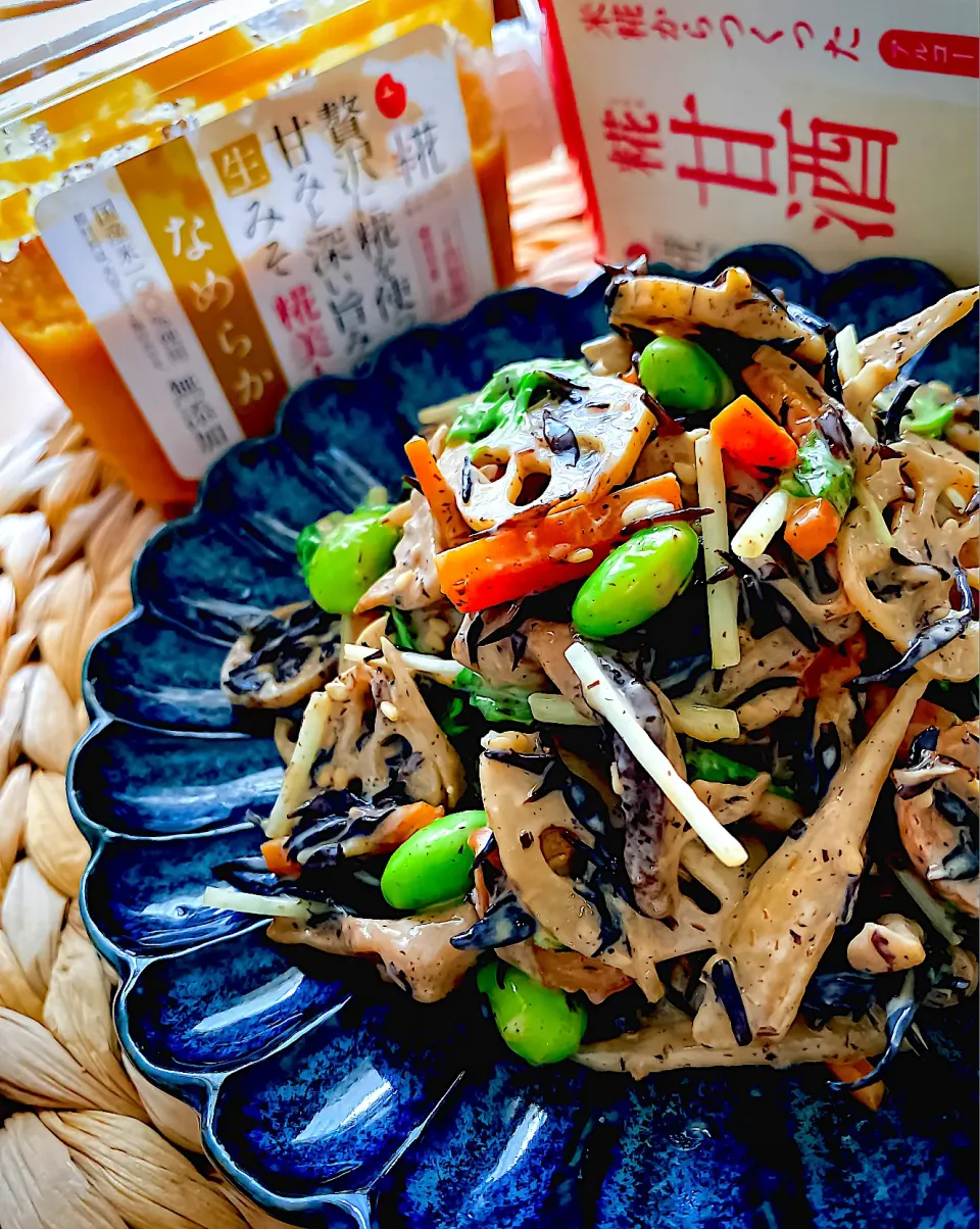 糀美人なめらかで🌾根菜とひじきの味噌マヨサラダ🥗|にゃんぺこさん