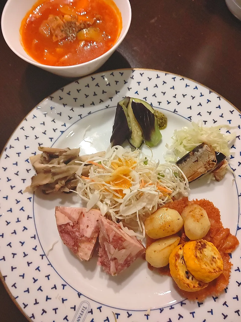 Snapdishの料理写真:🍷のおとも 盛り合わせ、ミネストローネスープ|ゆかさん