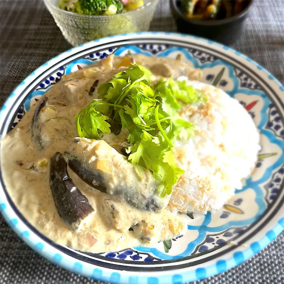 サバの水煮と茄子のグリーンカレー|オルソさん