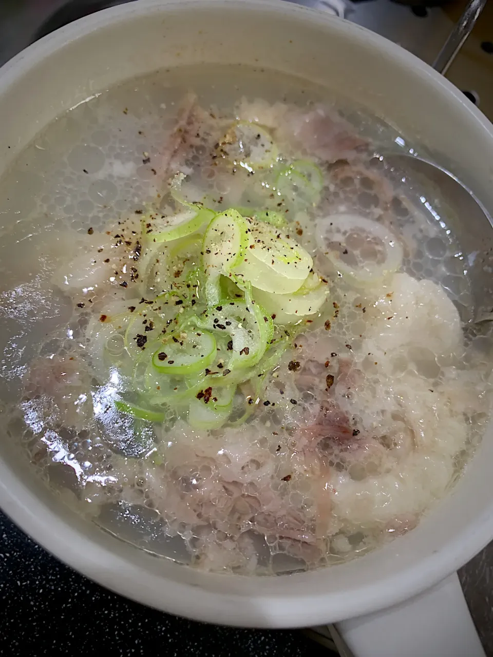 Snapdishの料理写真:コムタンスープ|miracle_tt_gourmet_channelさん