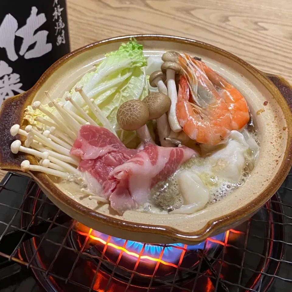 水餃子の寄鍋風で晩酌スタート|ばくあんしゃさん