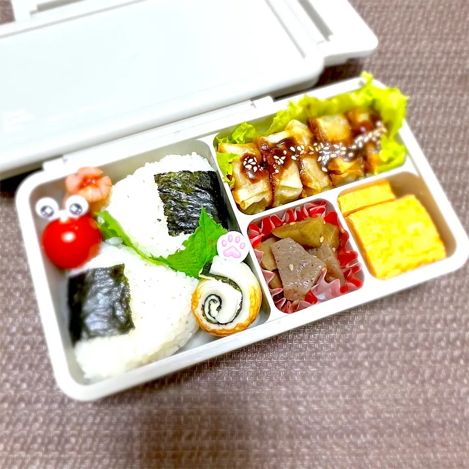 LJK弁当🍱〜揚げシュウマイ・玉子焼き・こんにゃくゴボウピリ辛・ちくわ海苔チーズくるくる・ソーセージ|華恋さん