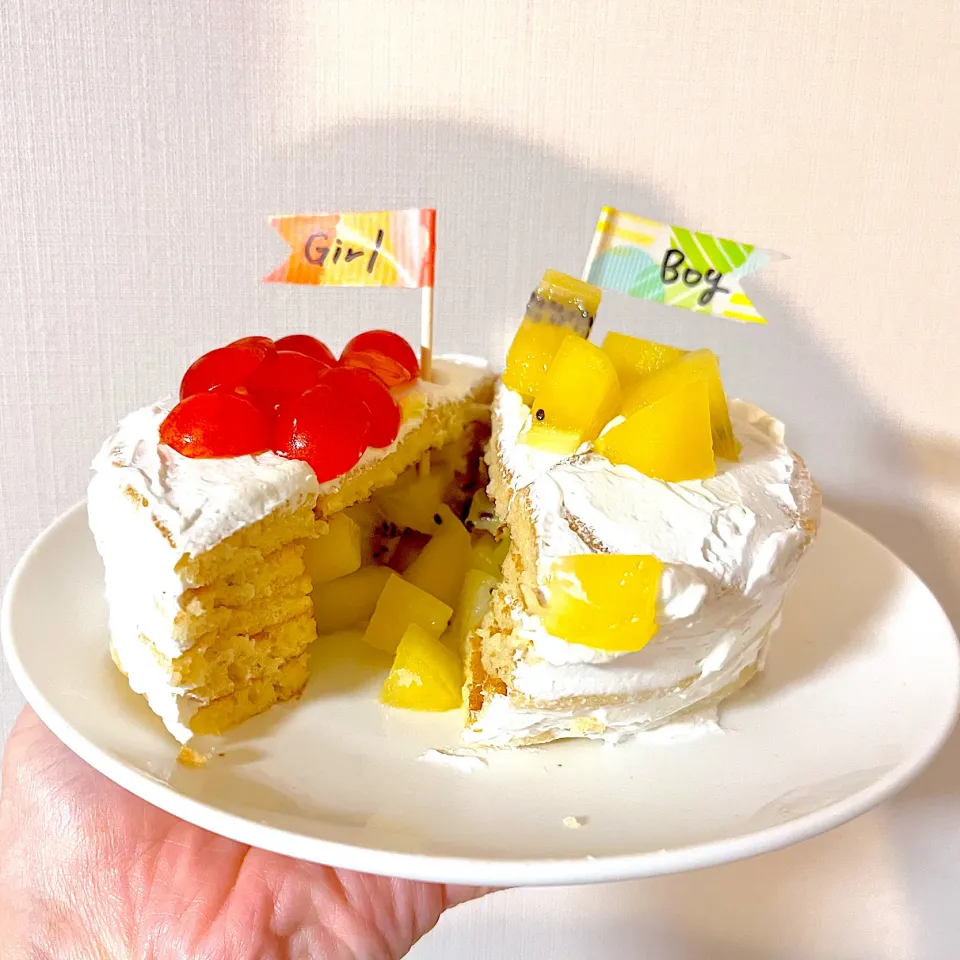 Snapdishの料理写真:ジェンダーリビールケーキ|こぢえさん