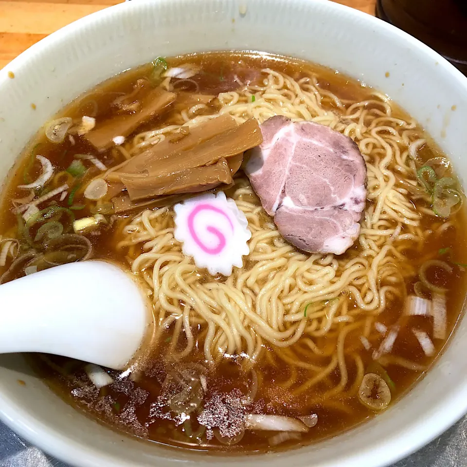 Snapdishの料理写真:大勝軒の中華そば|ユキちゃんさん