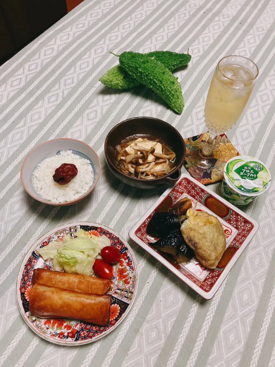 grandmaの晩ごはん☆ 今夜は豆腐のしめじあんかけ…玉子の袋煮…春巻きで頂きます|kaoriさん