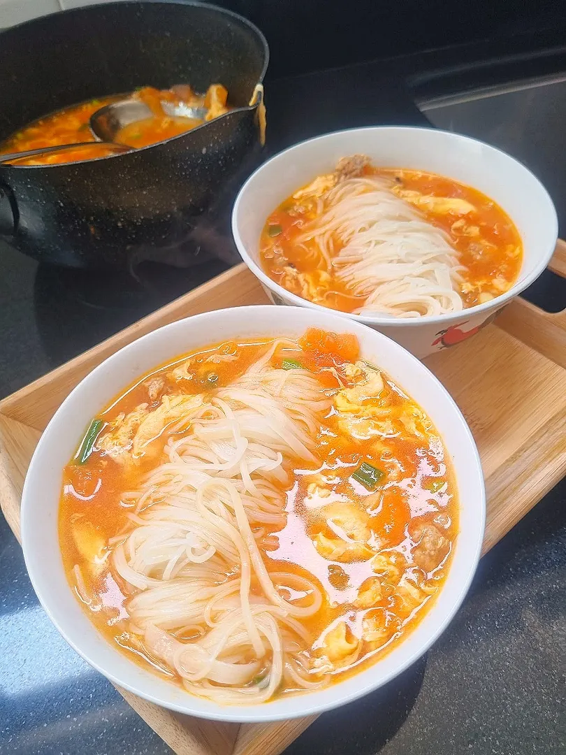 #tomato egg noodle|Catherine Lingさん