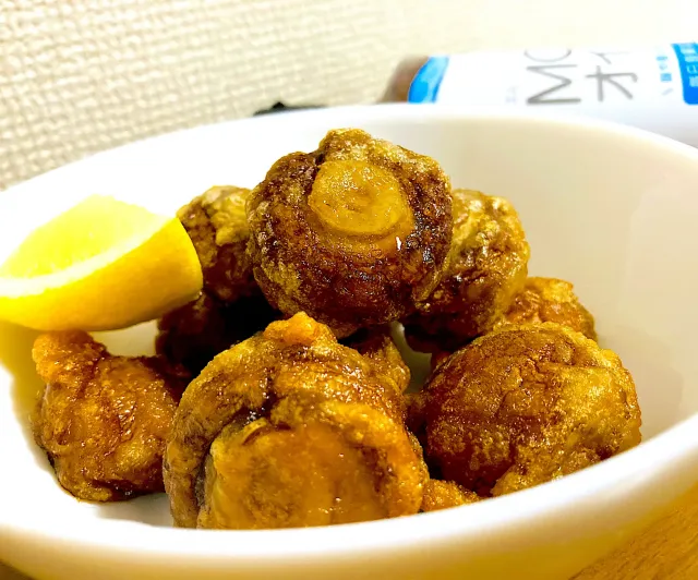 Snapdishの料理・レシピ写真:マッシュルームの唐揚げ🍄｜ころっとかわいい♡マッシュルームは好きですか？