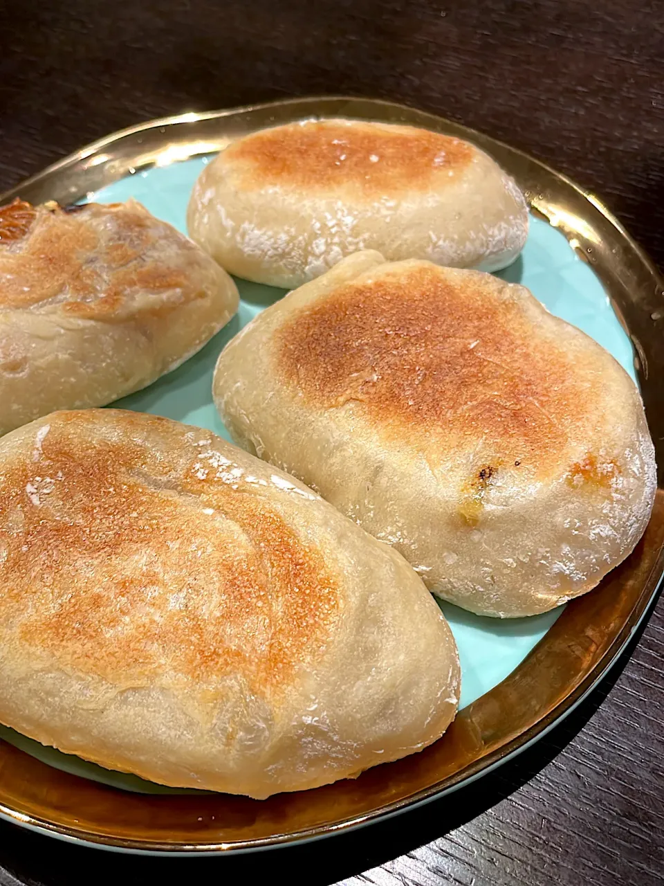 フライパンで焼くお惣菜パン|雑草シェリーさん