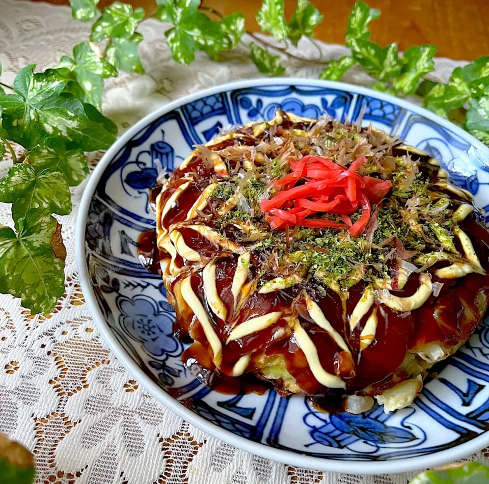 Snapdishの料理写真:🌿粉もんなのに粉無しローカーボお好み焼きは大和芋と卵で外カリ中ふわ🌿|Hollyさん