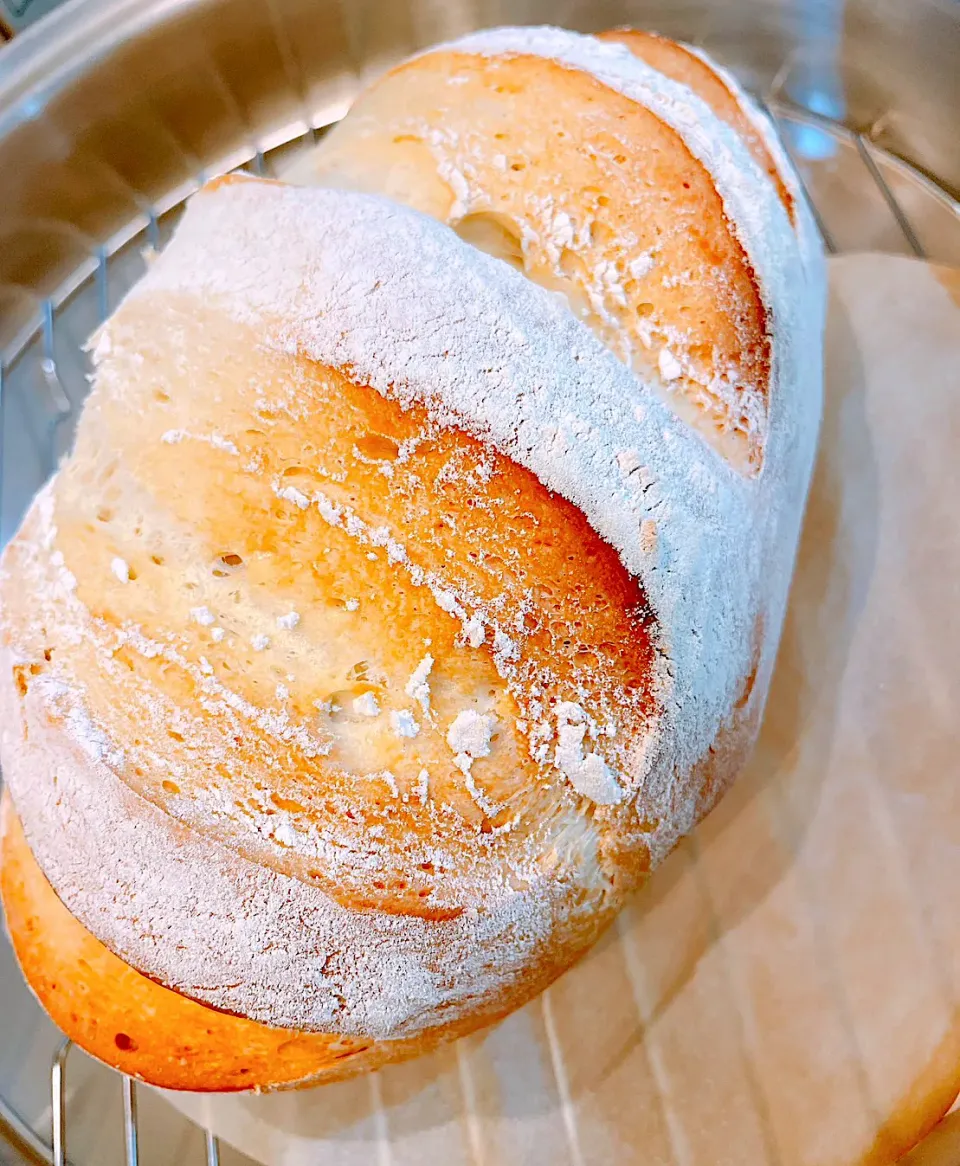 Snapdishの料理写真:お鍋でドイツパン🍞|むぎおさん