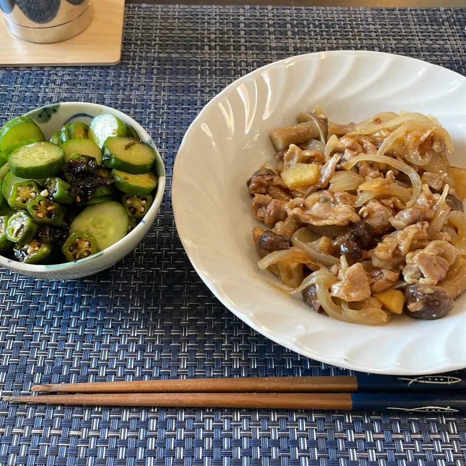 豚肉としめじの甘辛煮・キュウリとオクラの酢の物|a-parkさん