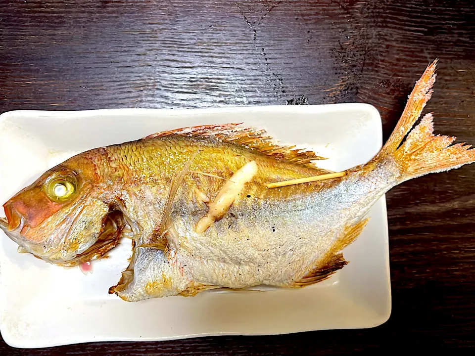 Snapdishの料理写真:鯛塩焼き　釣果|あーちゃんさん