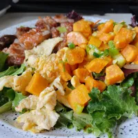 Snapdishの料理写真:Chicken salad|reigineさん