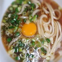 Snapdishの料理写真:狸の宴シリーズ
今宵の御料理

[先付]
オクラ

[向付]
黄肌鮪のお造り
※かいわれ大根を添えて

[揚物]
鶏肩肉のスパイス炙り
※ユウキ社のオールシーズニング仕様。
※スパイスと片栗粉とオリーブオイルを付けて、揚げずに魚焼き器で炙りました。
(オーブンレンジが…😹)

[焼物]⇒中止(^_^;)
青椒肉絲

[汁物兼〆]
狸自家製スープの、ねぎラーメン。
※ひょっとしたら、青椒肉絲麺にするかも
⇒スープは同様の狸特製ですが、
ねぎ玉うどんに致しました。
(・∀・)和食の流れでしたので。
