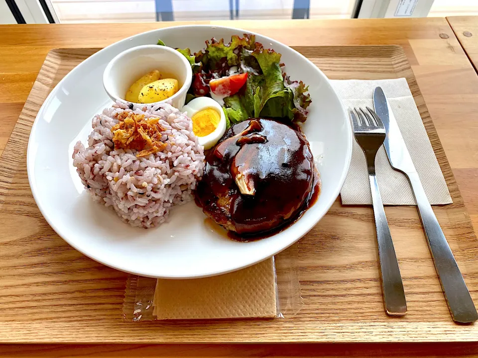 ハンバーグ定食いただきました。美味しかったです。in奈良|Hi-Niさん