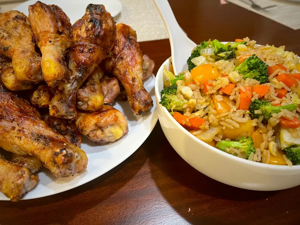 Chicken drumsticks and fried rice|Laki Maikaʻiさん