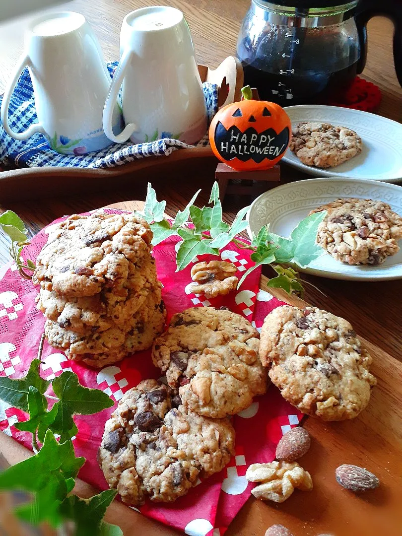 ビターチョコとナッツの大きなクッキー🍪|fumfumさん