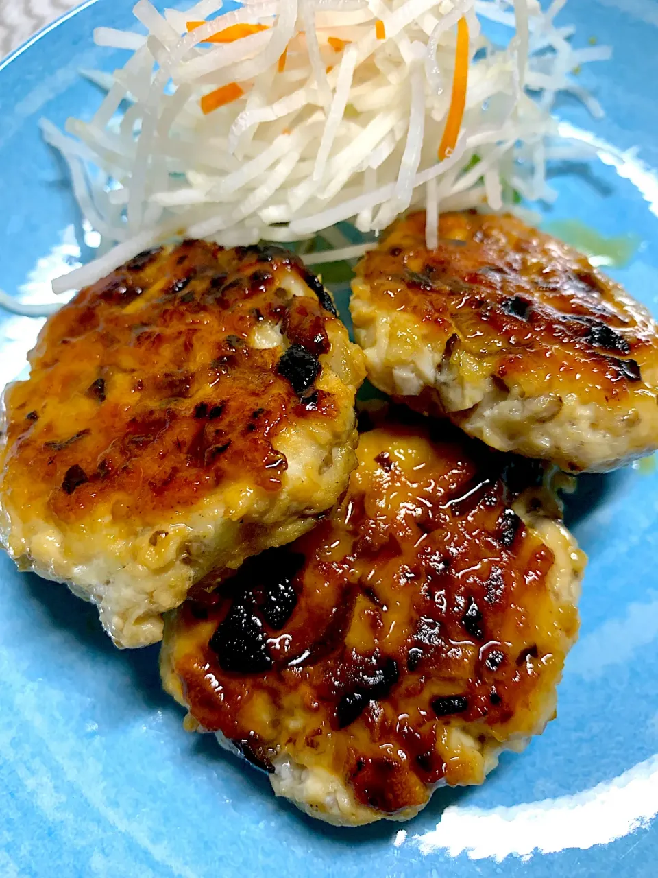 鶏ひき肉の照り焼きハンバーグ|🐶たぬとんキッチンさん