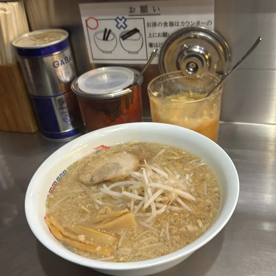 Snapdishの料理写真:ラーメン|Hajime Sakaiさん