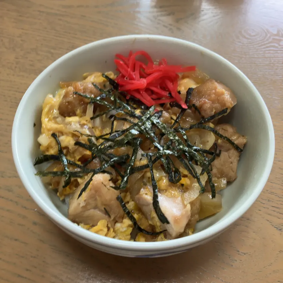 昨日の晩御飯の残り唐揚げで作る親子丼|Kojiさん